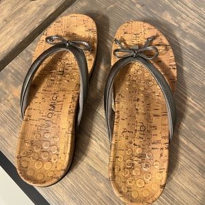 Vionics size 7- excellent condition